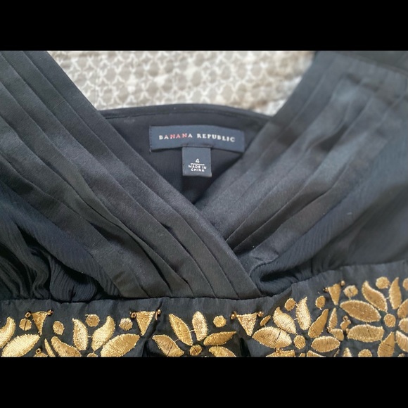 Banana Republic Black & Gold Embossed Waist Dress - Picture 5 of 6